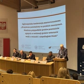 Katowice. Konferencja "Krajobraz powstańczy na polskich cmentarzach"