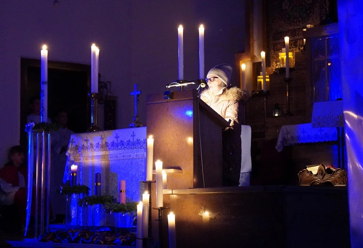 Odkryj piękno rorat w parafii Świętej Rodziny we Wrocławiu