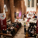 Krzyż z głogowskiej kolegiaty poświęcony