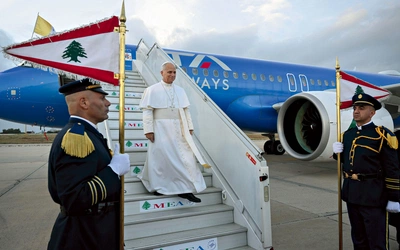 „Wysłannik pokoju” Leon XIV zawierzył Liban opiece św. Szarbela