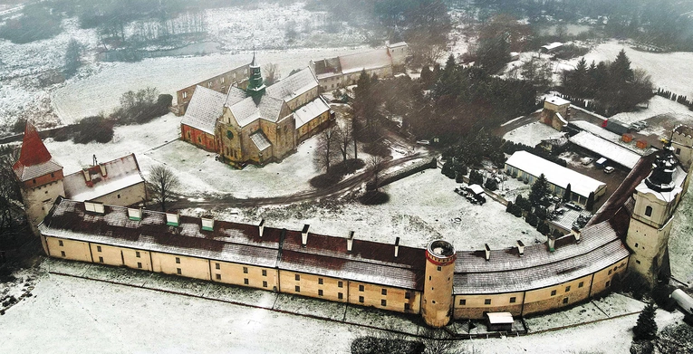 Przystanek w drodze na Grunwald. Z wizytą u cystersów w Sulejowie