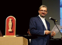 Ks. Piotr Hoffmann wraz z kapitułą nagrody czekają na zgłoszenia kandydatur.