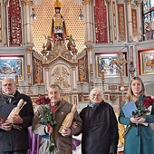 Laureaci tegorocznych statuetek Stowarzyszenia Matki Bożej Bolesnej.