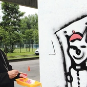 Kard. Ryś jest znany z dystansu do samego siebie. Podczas akcji ewangelizacyjnej „Jestem! W Hucie” w 2015 r. (również była jego inicjatywą) i malowania muralu namalował… rysia.