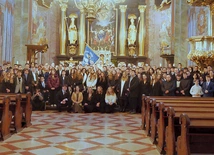 Wspólne świętowanie umacnia wiarę.