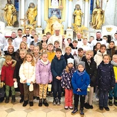 Frekwencja cieszy nie tylko podczas pierwszych nabożeństw. Maluchy obiecują codziennie czuwać z Maryją podczas porannych Mszy św.