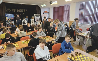 Zawody zostały rozegrane w kilku kategoriach wiekowych.