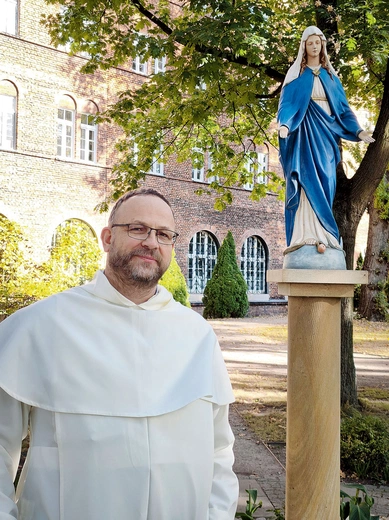  Do wspólnego świętowania zaprasza o. Michał Szałkowski OP, asystent wspólnot różańcowych w archidiecezji warszawskiej.