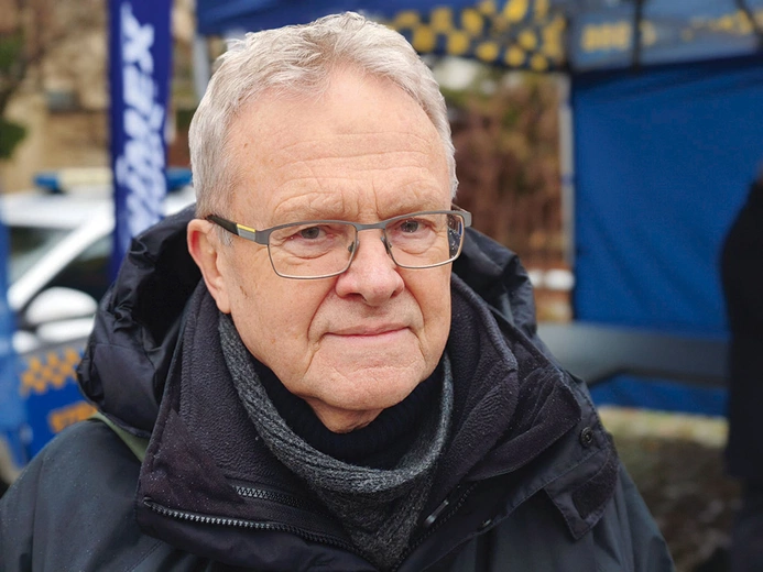  – Gdy zapada zmrok, wracają najgorsze myśli i wspomnienia, rozpacz utraty i niemoc wyjścia z tego. Gdy pojawia się ktoś,  wraz z nim wraca nadzieja – mówi J. Sukiennik.