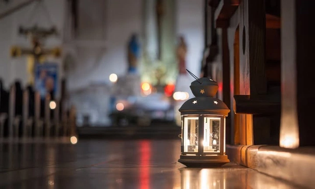 Roraty z Papieżem i "Małym Gościem"