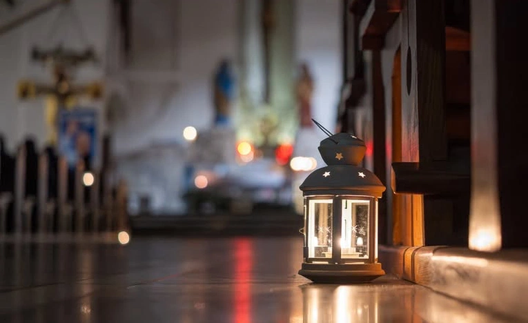 Roraty z Papieżem i "Małym Gościem"