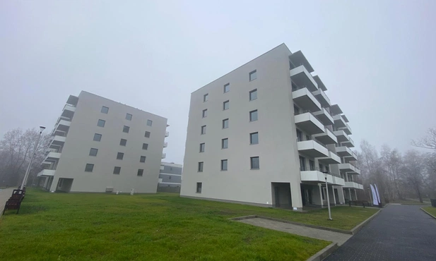 Sosnowiec. Pierwsi lokatorzy odebrali klucze do nowych mieszkań