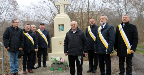 Kapliczka Matki Bożej z Lourdes