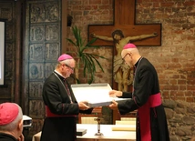 Historia zapisana atramentem