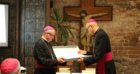 Historia zapisana atramentem