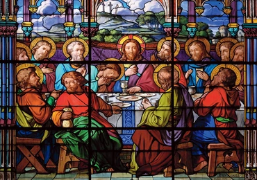 Jezus zachował wiele elementów żydowskiej uczty paschalnej, ale była to już pascha Mesjasza, której niezwykłym „dopełnieniem” była Jego śmierć.