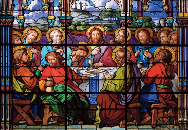 Jezus zachował wiele elementów żydowskiej uczty paschalnej, ale była to już pascha Mesjasza, której niezwykłym „dopełnieniem” była Jego śmierć.