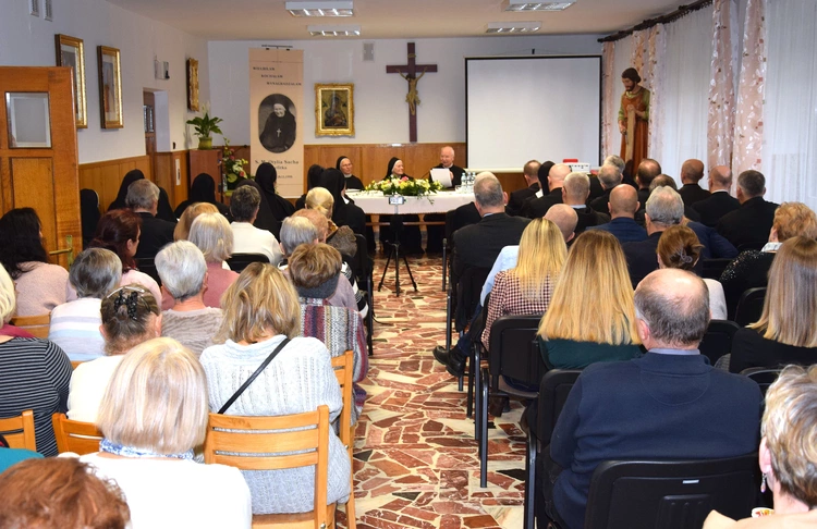 Tarnów. Sesja o s. Otylii od Serca Jezusowego