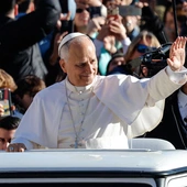 Papież zachęcił Polaków do uczestnictwa w Mszach św. roratnich