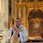Gdańscy dominikanie z relikwiami św. Mikołaja