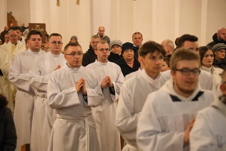 Uroczystość kandydatury w konkatedrze w Stalowej Woli