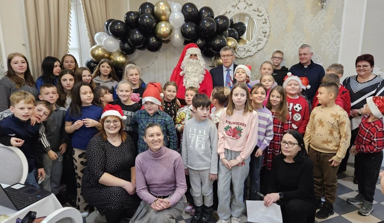 Paczki dla podopiecznych "Arki"