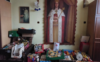 Uczniowie PSP nr 14 włączyli się w ogólnopolską zbiórkę żywności Caritas