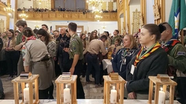 Niosą światło dobra