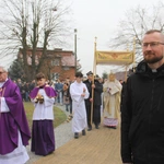 Poświęcenie odnowionych ołtarzy w kościele w Borowej k. Mielca