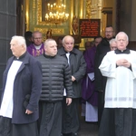 Poświęcenie odnowionych ołtarzy w kościele w Borowej k. Mielca