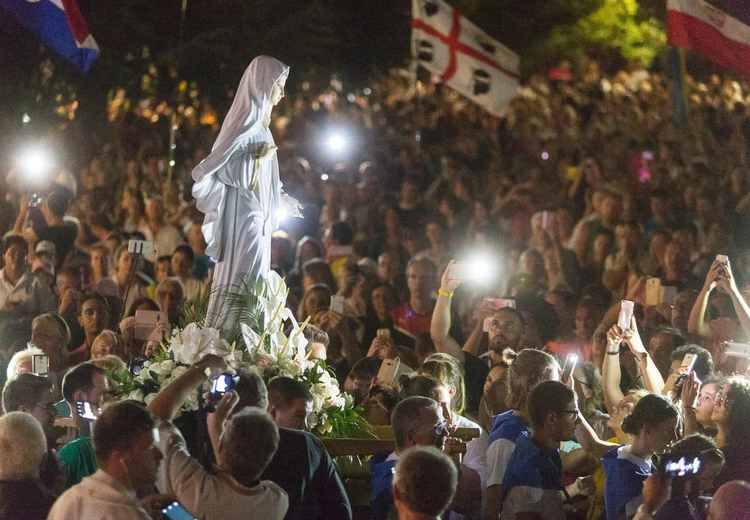 „Jestem Niepokalane Poczęcie”. Co znaczą te słowa Maryi? 