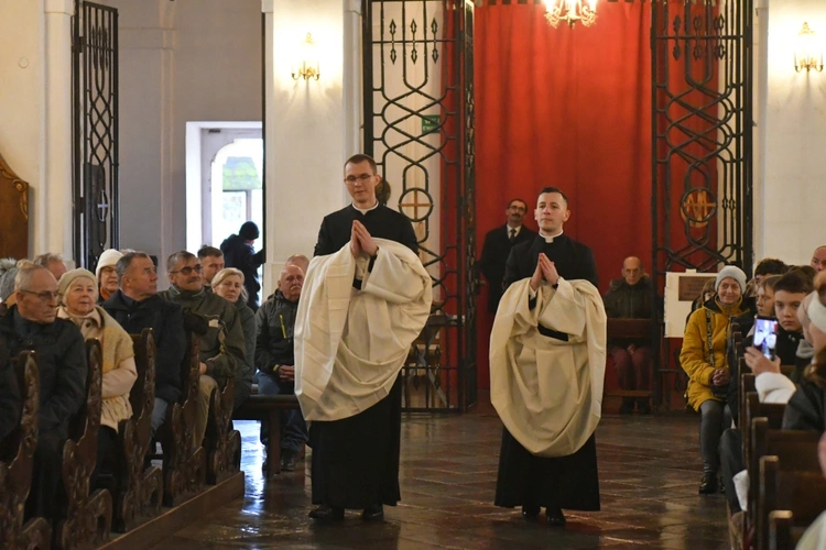 Obłóczyny i kandydatura w Rokitnie