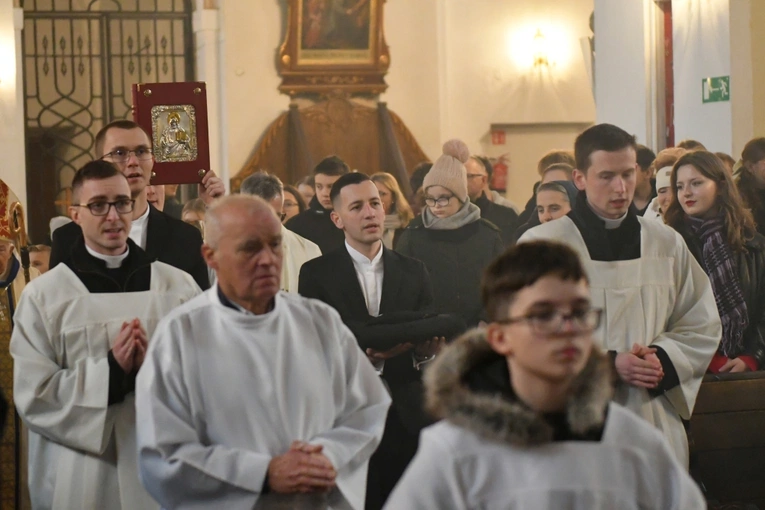 Obłóczyny i kandydatura w Rokitnie