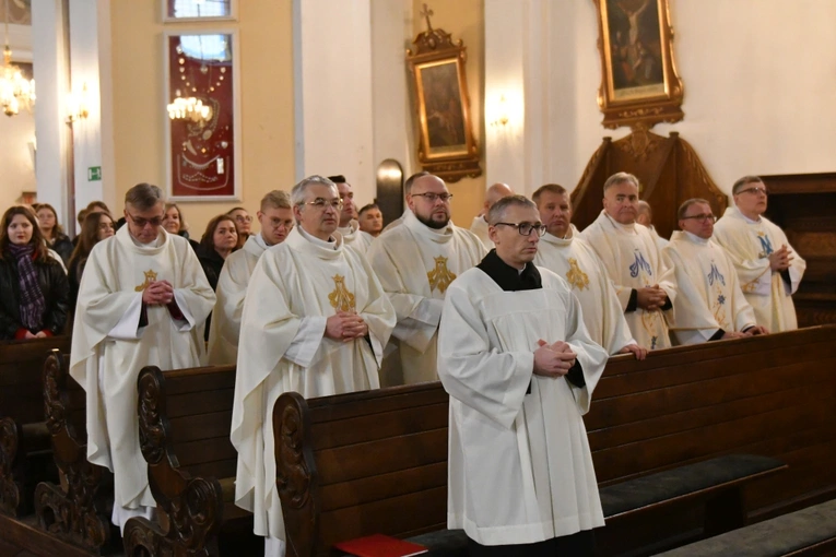 Obłóczyny i kandydatura w Rokitnie