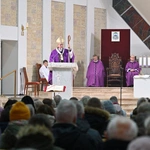 Matka Boża Królowa Zaspy ukoronowana