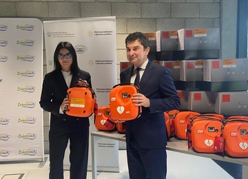 Bobrowniki. Gmina inwestuje w bezpieczeństwo mieszkańców. Pojawi się 20 ogólnodostępnych defibrylatorów