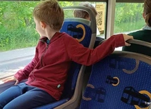 Transport GZM - Dzieci w podróży