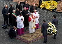 Niewiasto nieskończonego piękna