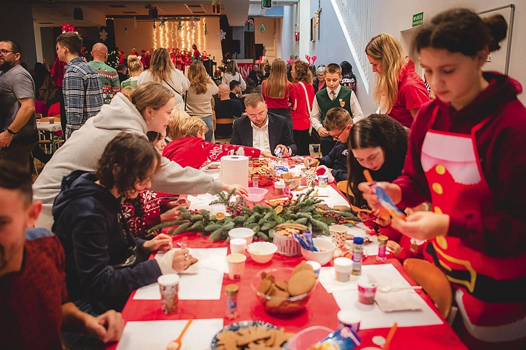 W programie były m.in. warsztaty dekoracji pierników.