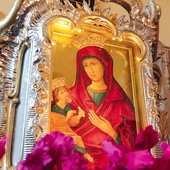 Do dzisiaj wierni wymadlają cuda przy tym wizerunku Maryi. 