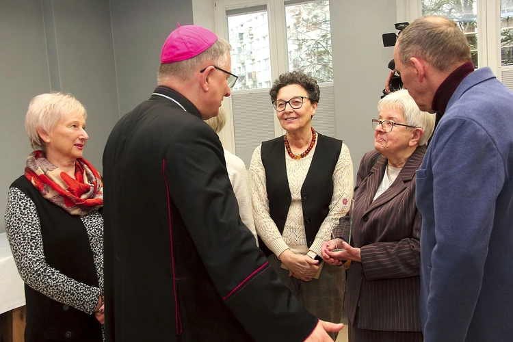 Biskup Zadarko wręczył statuetki wdzięczności najbardziej aktywnym zespołom.