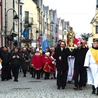 Od kilku lat odbywa się orszak z relikwiami biskupa z Miry.