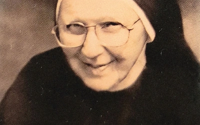 Ta zakonnica jednym uratowała życie, innym duszę – zmieniła wielu. 