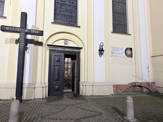 Pszczyna. Ustanowienie kaplicy całodobowej adoracji