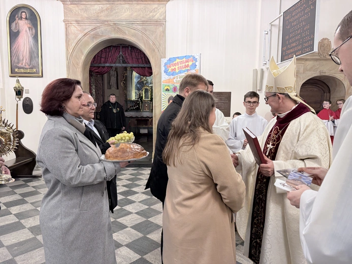 Pszczyna. Ustanowienie kaplicy całodobowej adoracji