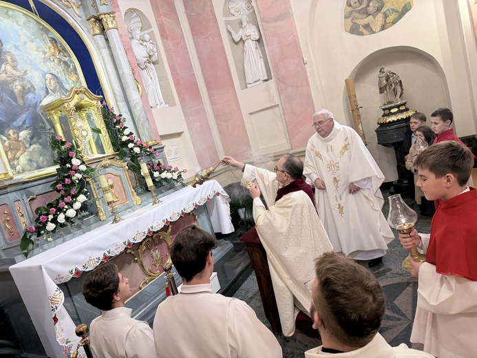 Pszczyna. Ustanowienie kaplicy całodobowej adoracji