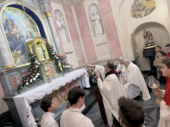 Pszczyna. Ustanowienie kaplicy całodobowej adoracji