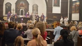 Abp Przybylski do nauczycieli: Przekazujcie mądrość i prawdę, bo one są bazą do tego, by rozumieć świat