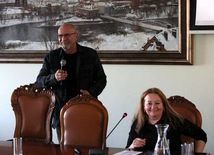 Badanie śladów przeszłości katedry