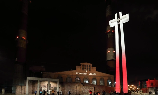 Abp Tadeusz Wojda w rocznicę wprowadzenia stanu wojennego: Niech bolesna historia tamtych dni uczy nas troski o pokój